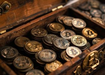 Over 30 Bitcoin Spot ETFs Collectively Hold 1M BTC: Michael Saylor