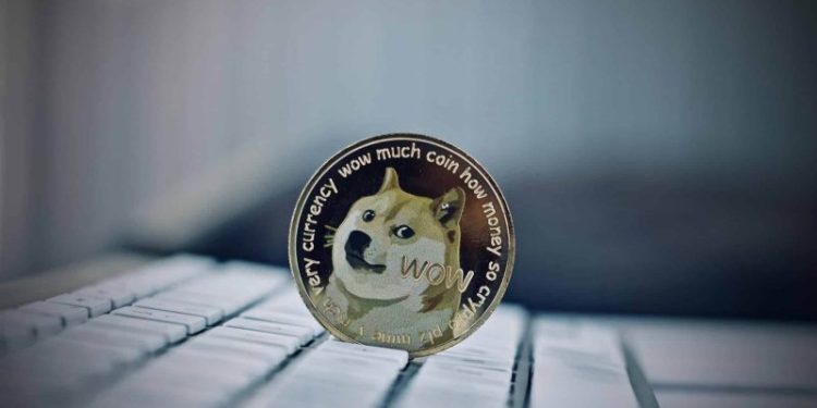Dogecoin and Shiba Inu: Shiba Inu remains above 0.00002285