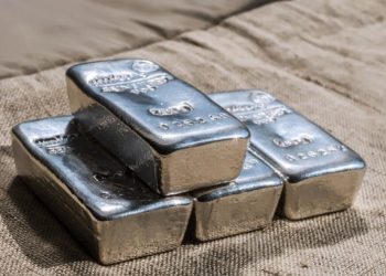 Silver Market Falls To $30.06, Signals Bearish Trend