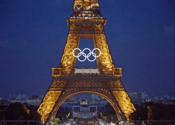 Delta says the Olympics will cost it $100 million as travelers skip Paris