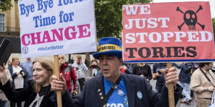 The change voters seek goes beyond the left-right divide