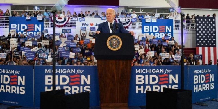 Biden tells Michigan crowd he’s ‘not going anywhere’ amid chants of ‘Don’t you quit’