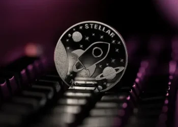 Stellar under pressure; Bitcoin Cash drops below $350.00