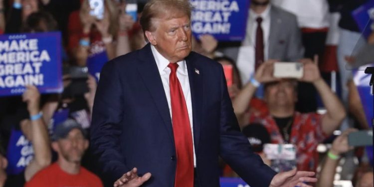 Trump ups his ante with September fundraising haul