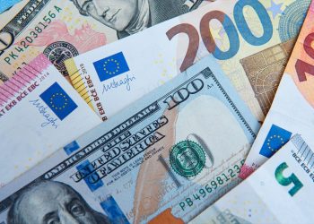 EURUSD and GBPUSD: EURUSD on the bullish side this morning