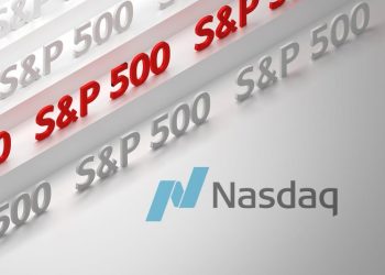 S&P 500 and Nasdaq fall on Tuesday under bearish pressure